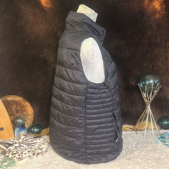 MT Mountaineering puffer vest XL (3925) - Picture 3 of 7